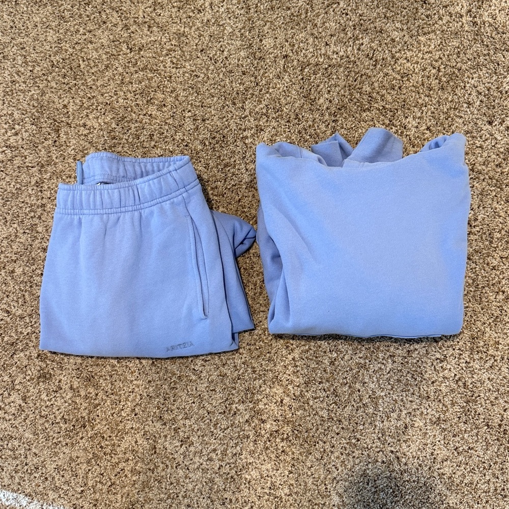 NWT Aritzia Cozy Sweatfleece Perfect Hoodie & Sweatpants - Picture 6 of 6